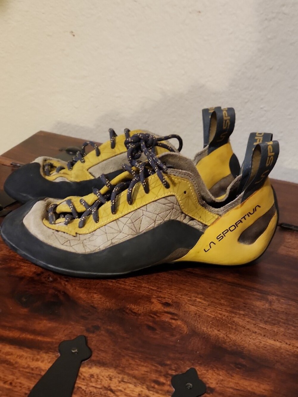 La Sportiva Italian Men's Brown and Black Leather Rock Climbing Shoes  Sz 42 1/2 - Picture 6 of 12